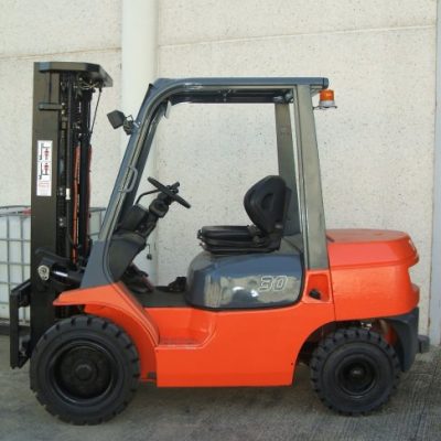 Carretilla diesel Toyota 3.000 kg