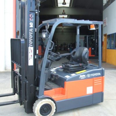 Carretilla eléctrica Toyota 1500 kg