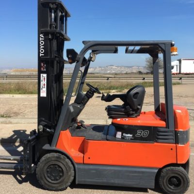 Carretilla electrica Toyota 3.000 kg